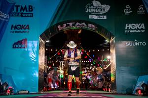 BIB: 139
                            <button type="button" onclick="openModal(24874994)" class="btn btn-primary btn-sm float-right btn-popup" data-toggle="modal" data-target=".modal-high-quality">
                        <i class="fas fa-shopping-cart"></i> Add to Cart
                    </button>
                                            <button type="button" onclick="isThisMe(24874994, true)" class="btn btn-success btn-sm float-right btn-popup btn-isme hidden" data-toggle="tooltip" data-placement="bottom" title="นี่คือรูปของคุณใช่ไหม คลิกที่นี่เพื่อเอาเข้าอัลบั้ม">
                        <i class="fas fa-plus"></i> Add to album
                    </button>
                    <button type="button" onclick="isThisMe(24874994, false)" class="btn btn-warning btn-sm float-right btn-popup btn-isnotme hidden">
                        <i class="fas fa-ban"></i> Remove from album
                    </button>